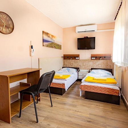 Visegrad Vendeghaz-Apartman Luaran gambar
